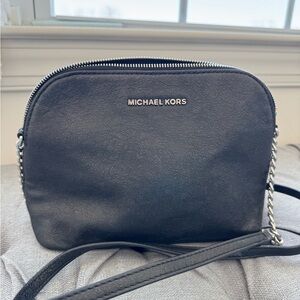 Michael Kors Elegant Black Crossbody Bag